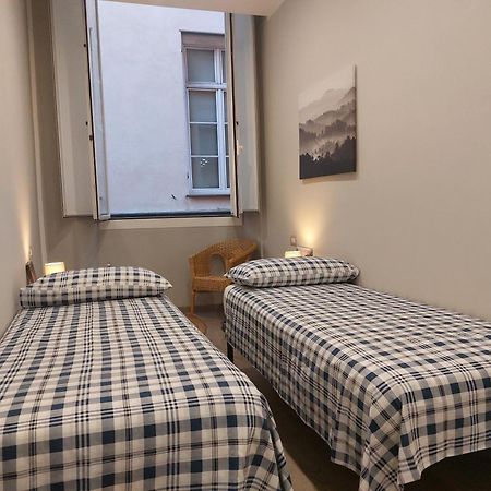 Appartamento Piazzetta La Maddalena Savona Exteriör bild