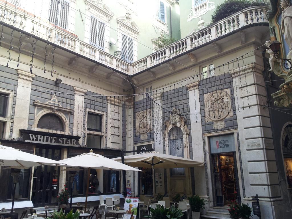 Appartamento Piazzetta La Maddalena Savona Rum bild