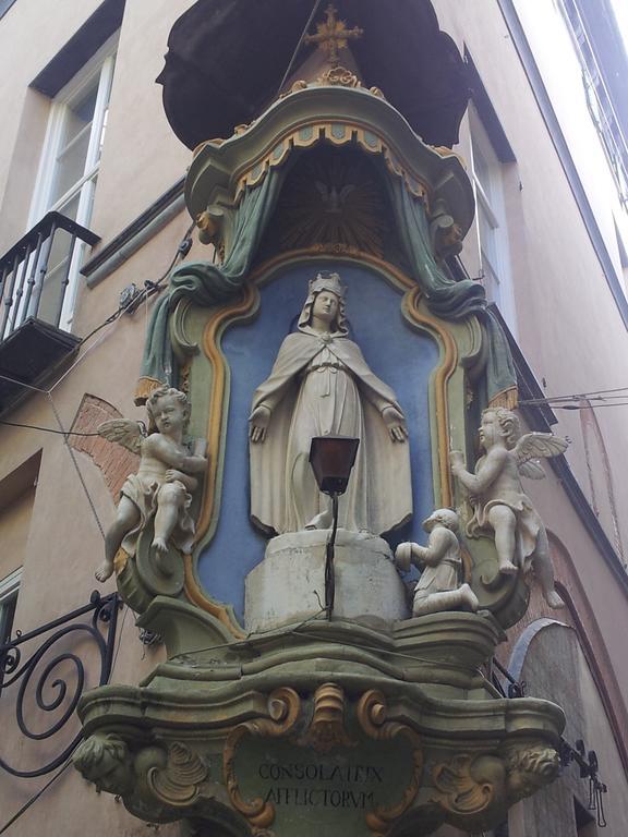 Appartamento Piazzetta La Maddalena Savona Rum bild