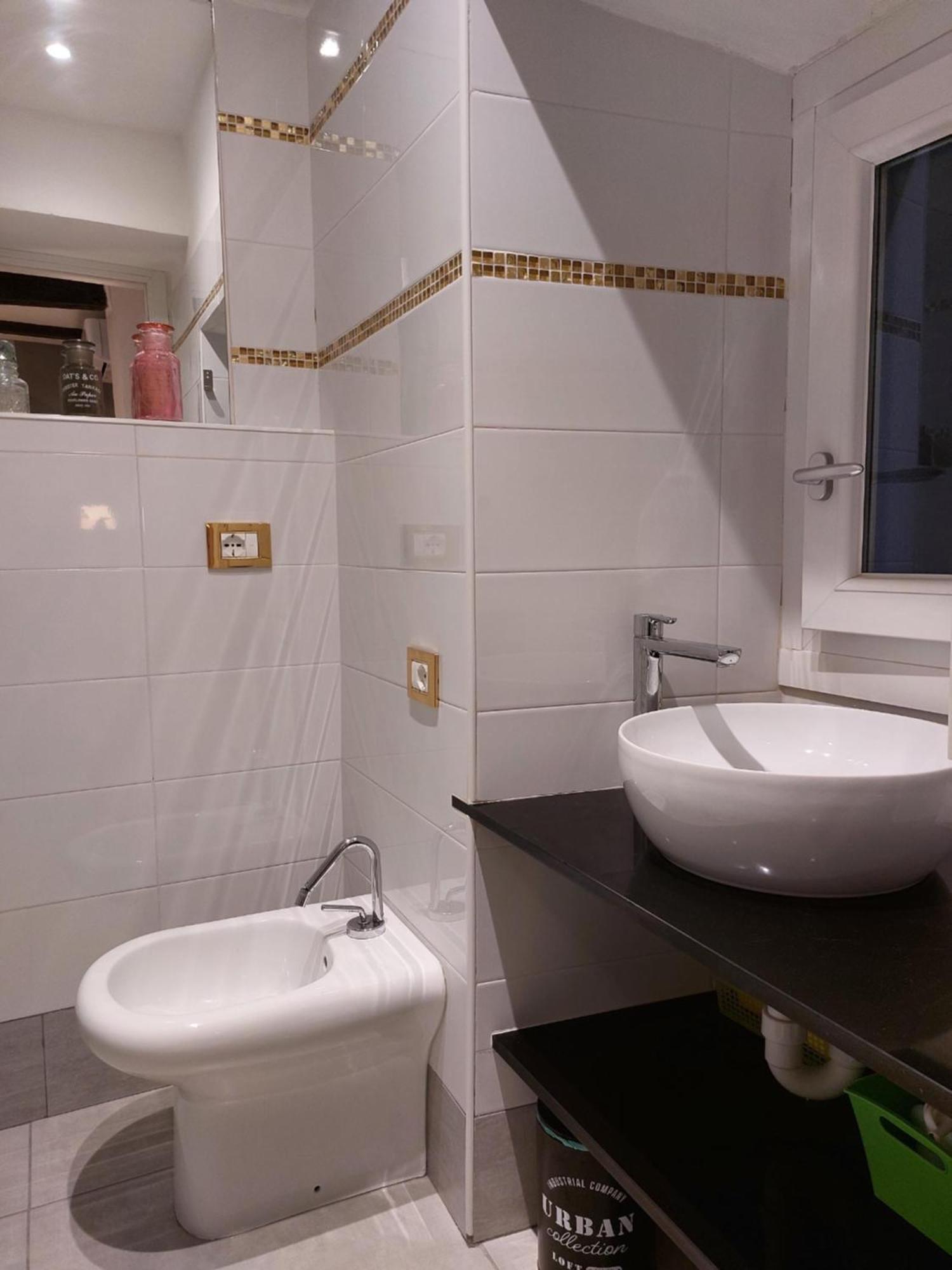 Appartamento Piazzetta La Maddalena Savona Exteriör bild